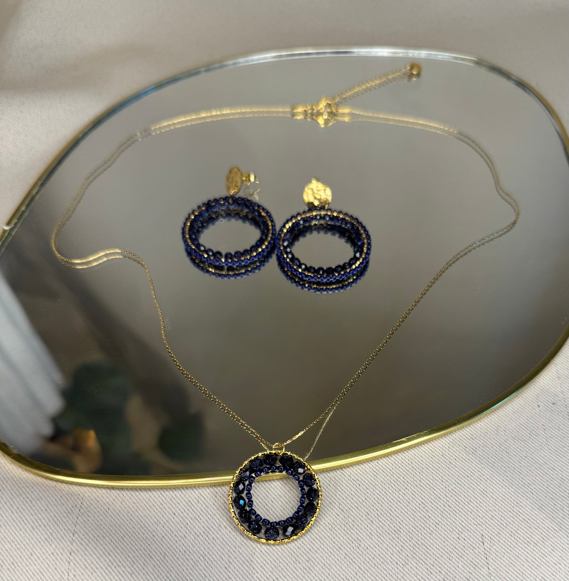 Boucles d’oreilles déesse Gaia bijou acier inoxydable fait main