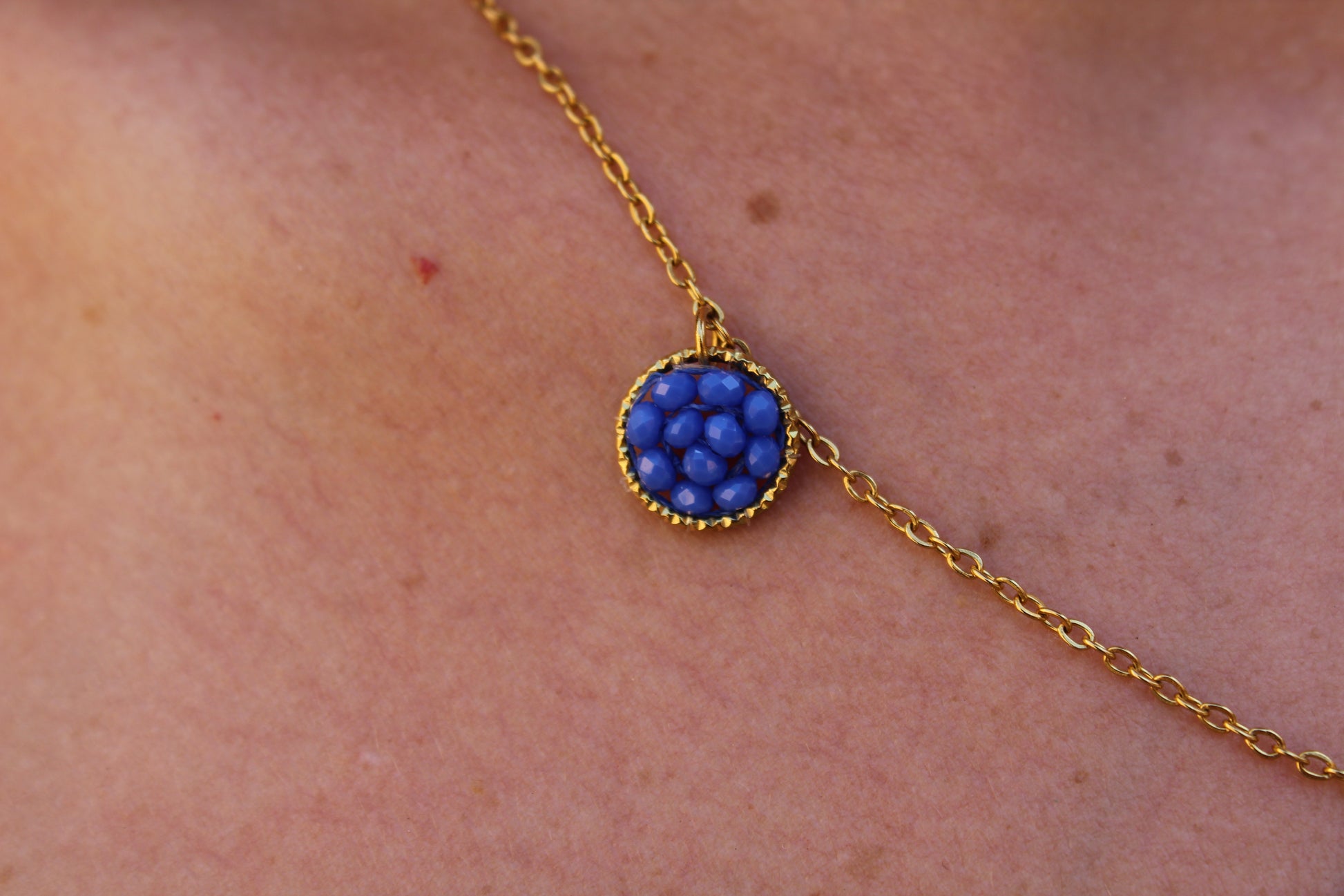 Collier déesse Thémis bijou acier inoxydable fait main 